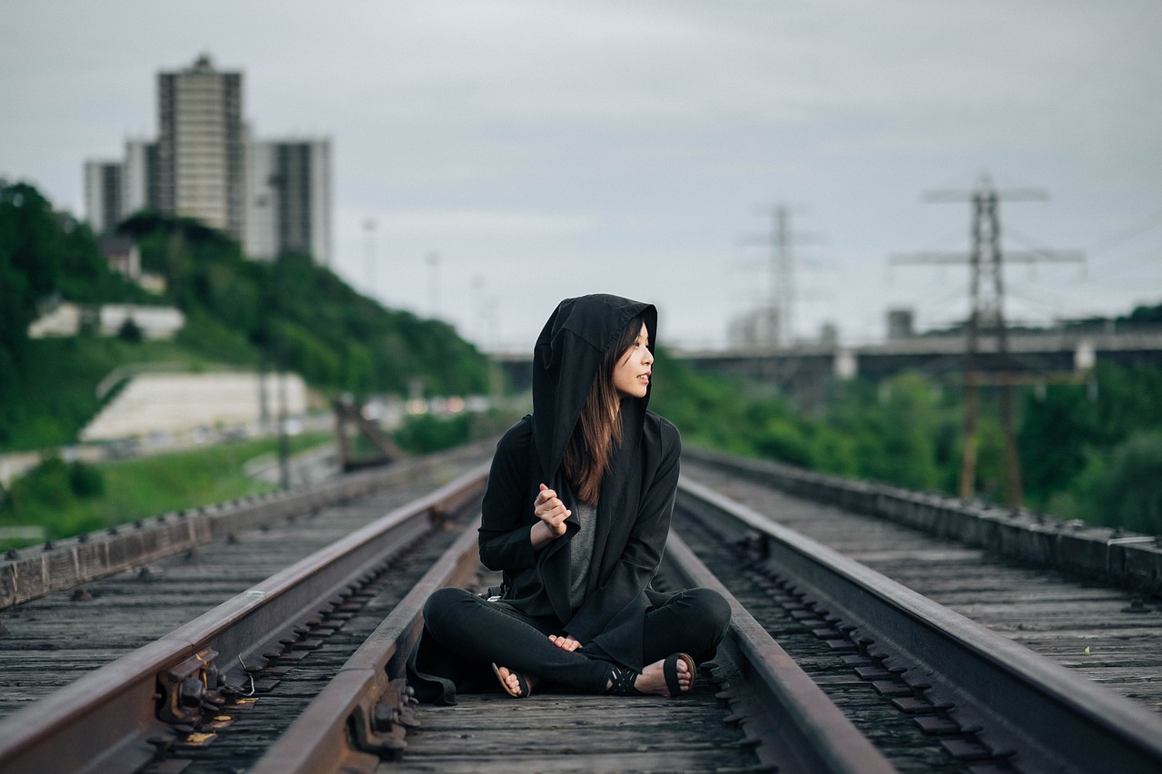 林雨晴萧铭杨免费小说在线阅读《娇妻晚上见》 相见恨晚小说